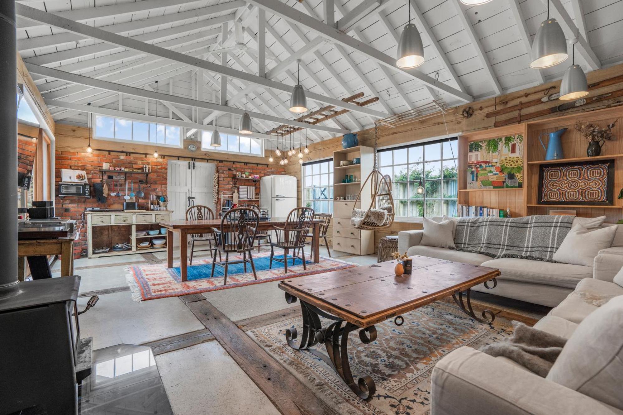 The Longwood Barn Villa Featherston Exterior foto